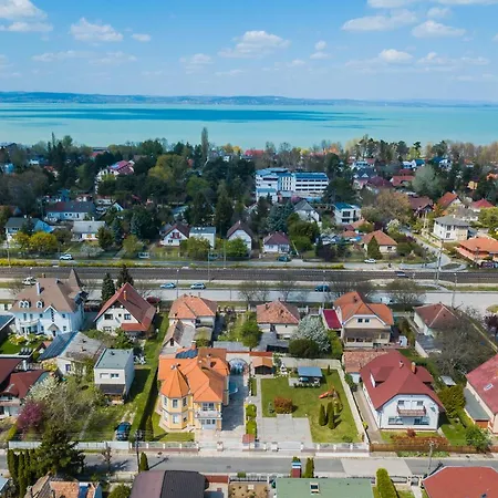 アパート Korponyi